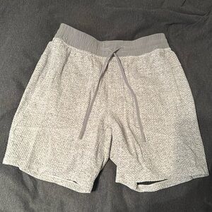 Men’s lululemon short Size M 7” inseam
